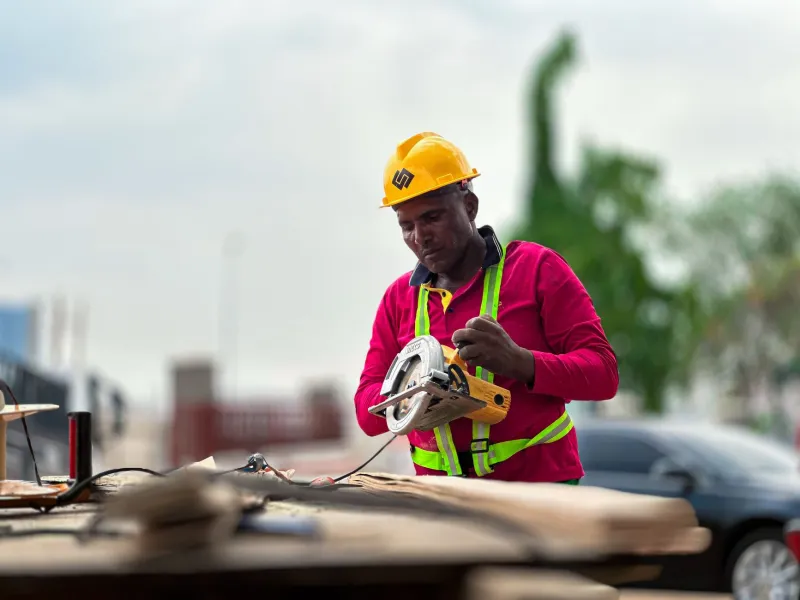 One Person or a Whole Crew? How to Actually Decide What Kind of Trade Business You Want